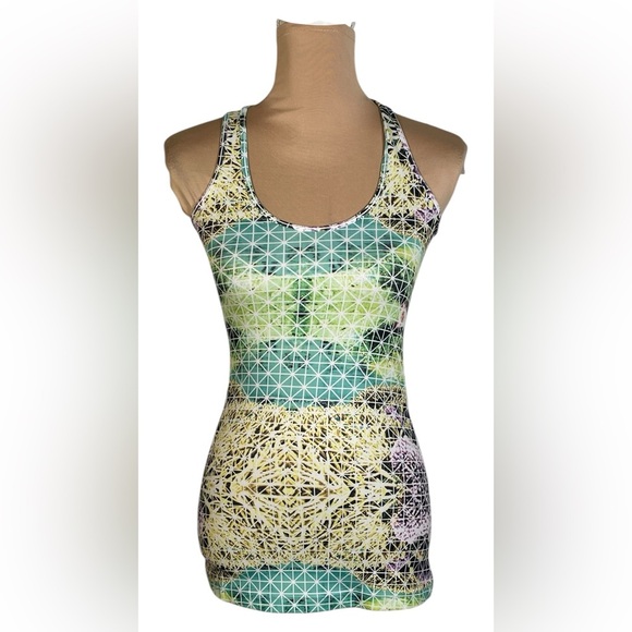 LULULEMON COOL RACERBACK TANK-PARADISE GRID VERY GREEN MULTI SIZE 4 - Picture 6 of 10